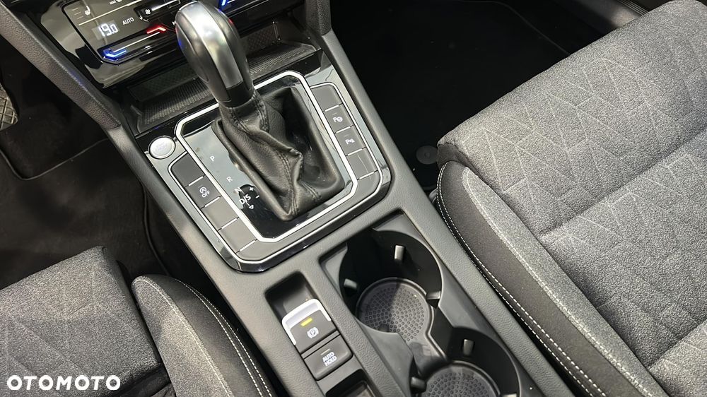 Volkswagen Passat 1.5 TSI EVO Business DSG - 19