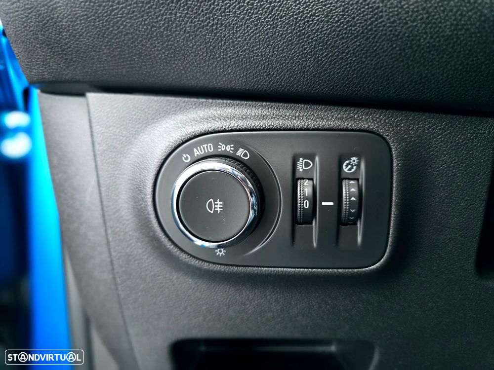 Opel Adam 1.4 Glam - 19