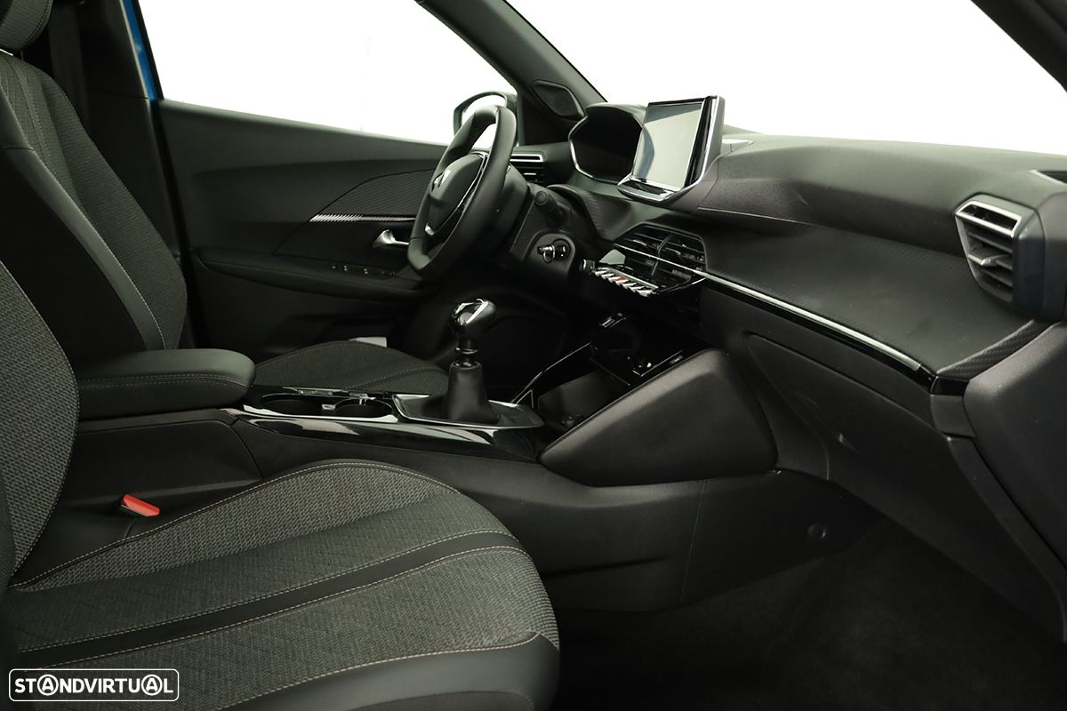 Peugeot 2008 1.2 PureTech Allure - 20