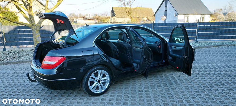 Mercedes-Benz Klasa C - 22