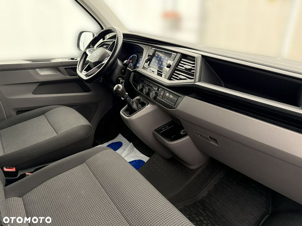 Volkswagen Transporter - 22