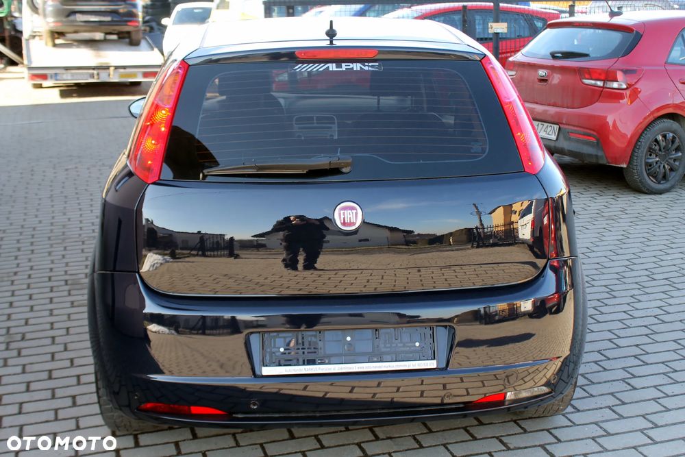 Fiat Punto 1.4 16V Dynamic - 9