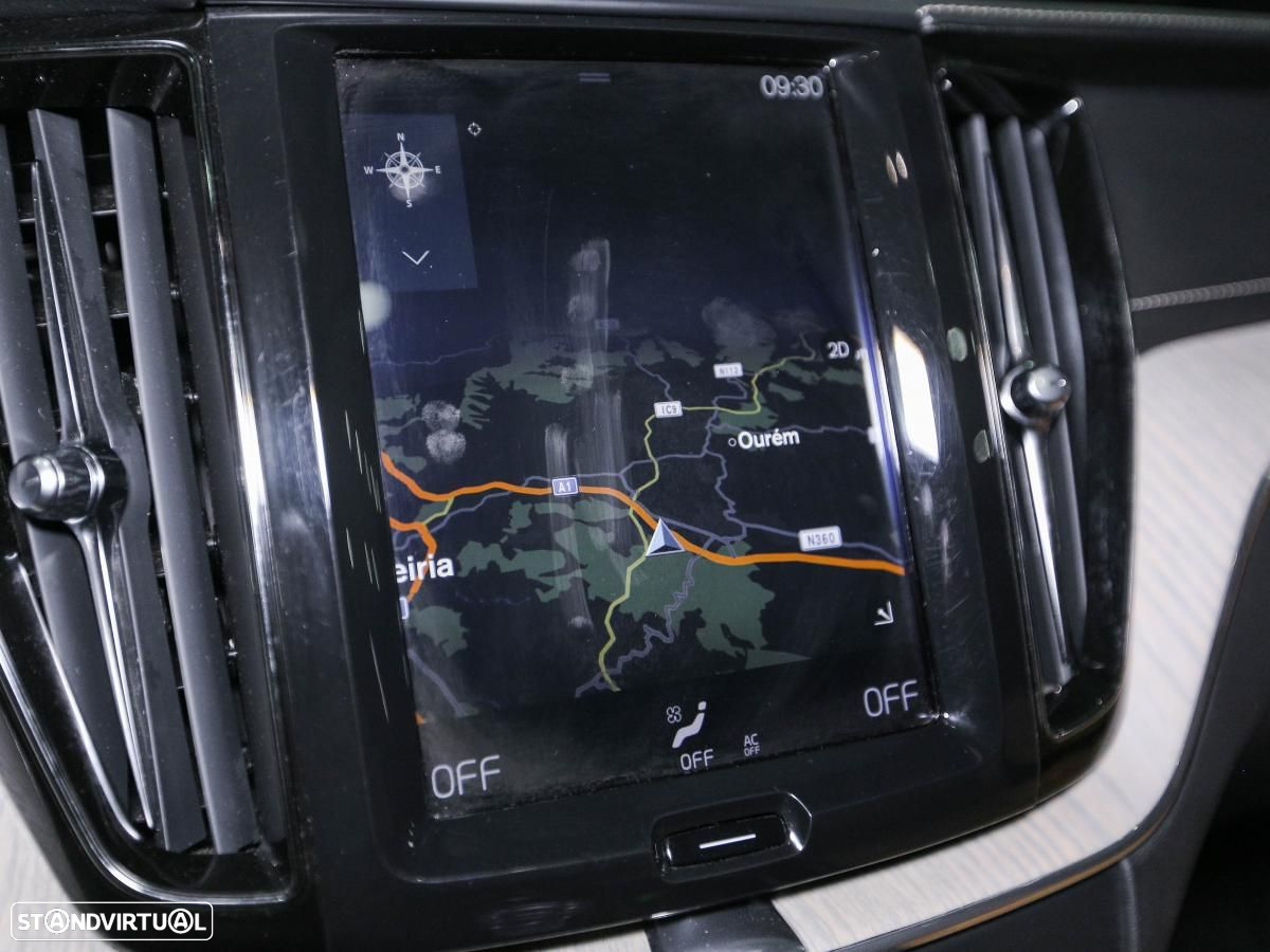 Volvo XC 60 2.0 T8 PHEV Inscription AWD - 25
