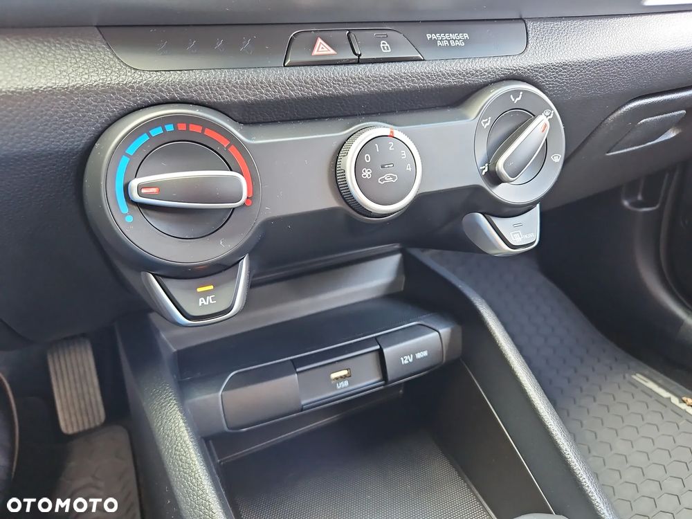Kia Stonic 1.0 T-GDI M - 24