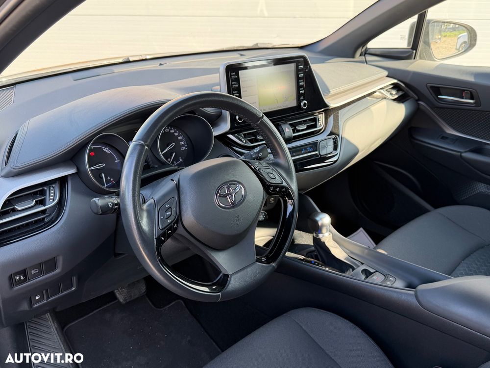 Toyota C-HR - 14