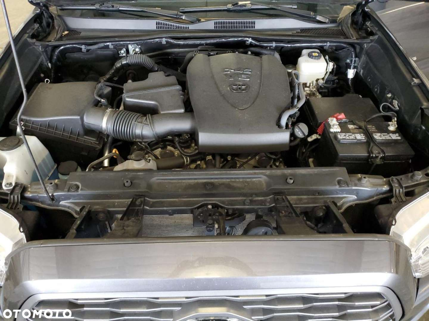 Toyota Tacoma - 7
