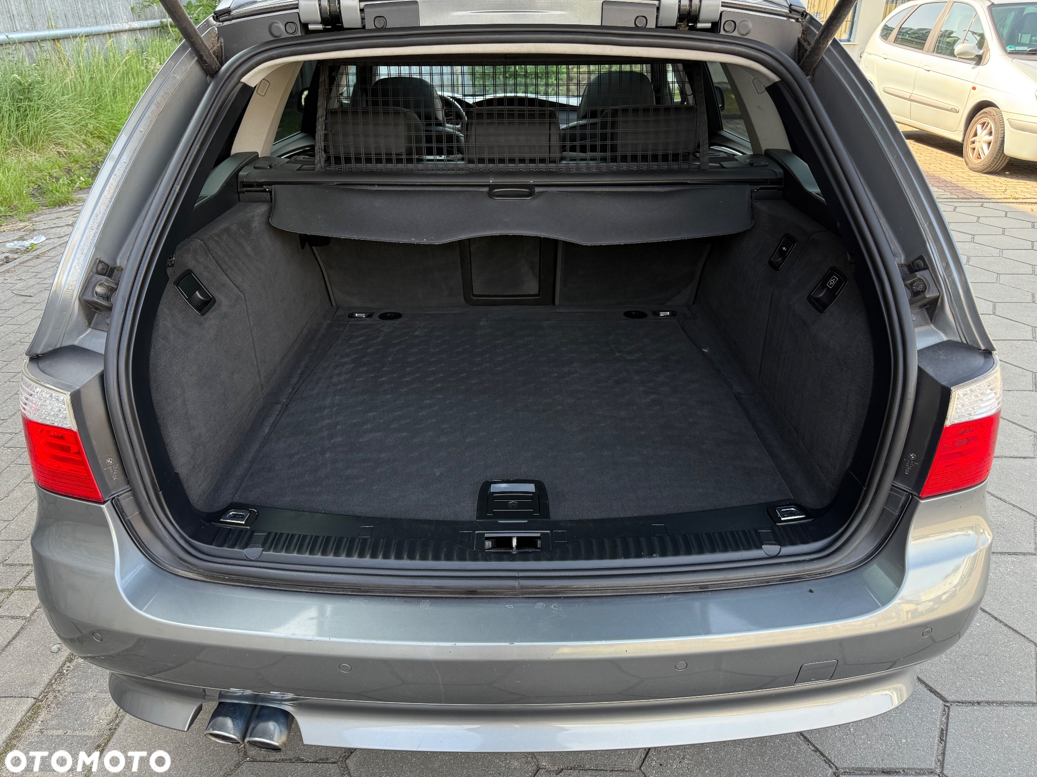 BMW Seria 5 530d xDrive Touring - 37