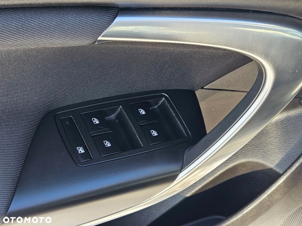 Opel Insignia 2.0 CDTI Edition - 31