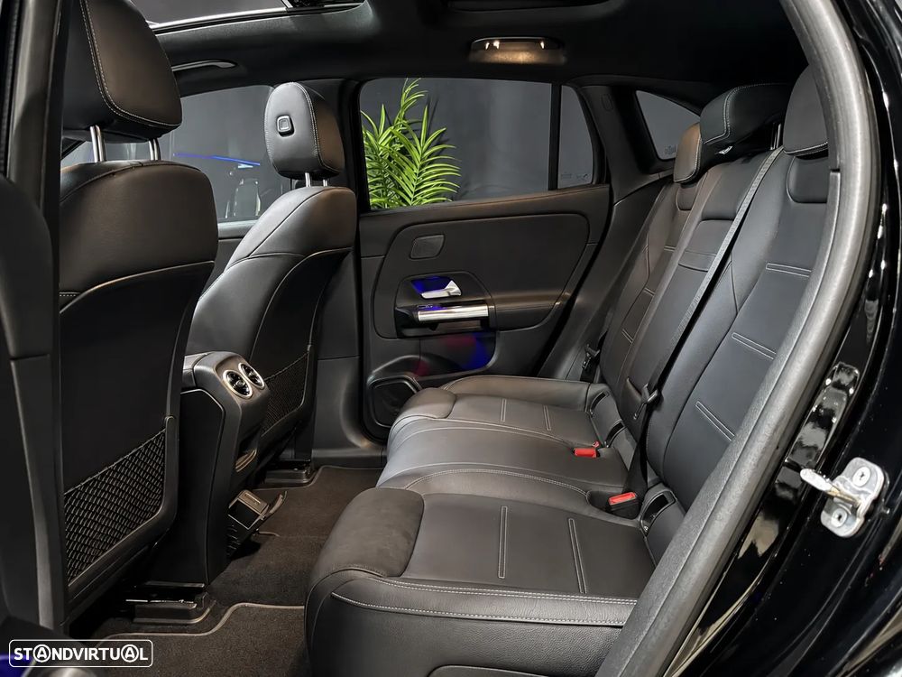 Mercedes-Benz EQA 300 4Matic AMG Line - 50