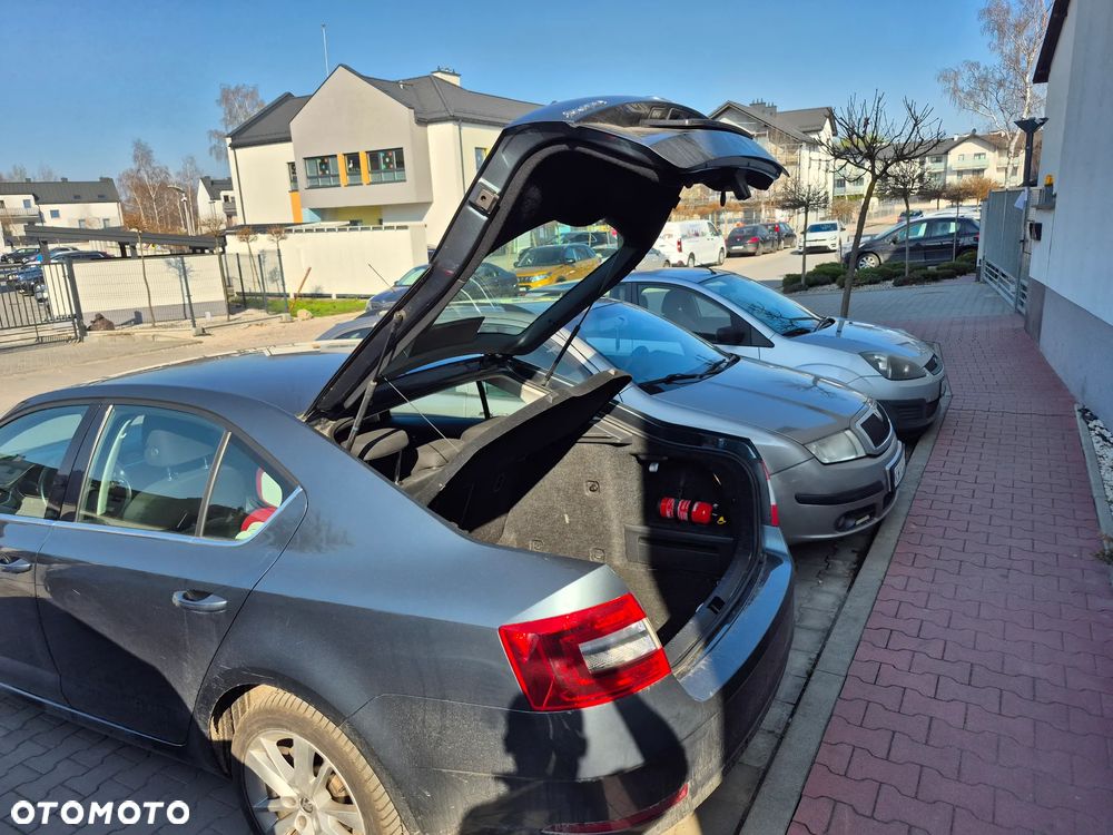 Skoda Octavia 2.0 TDI SCR Style - 16