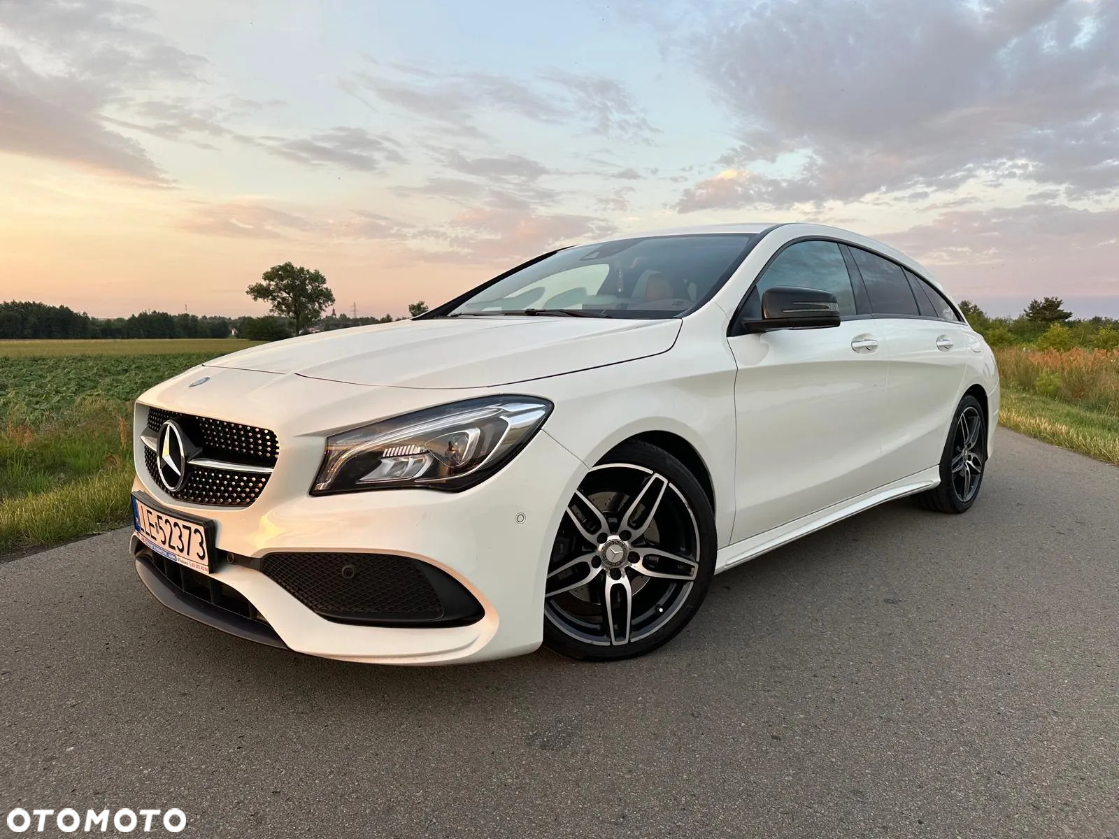 Mercedes-Benz CLA 220 4-Matic AMG Line - 4
