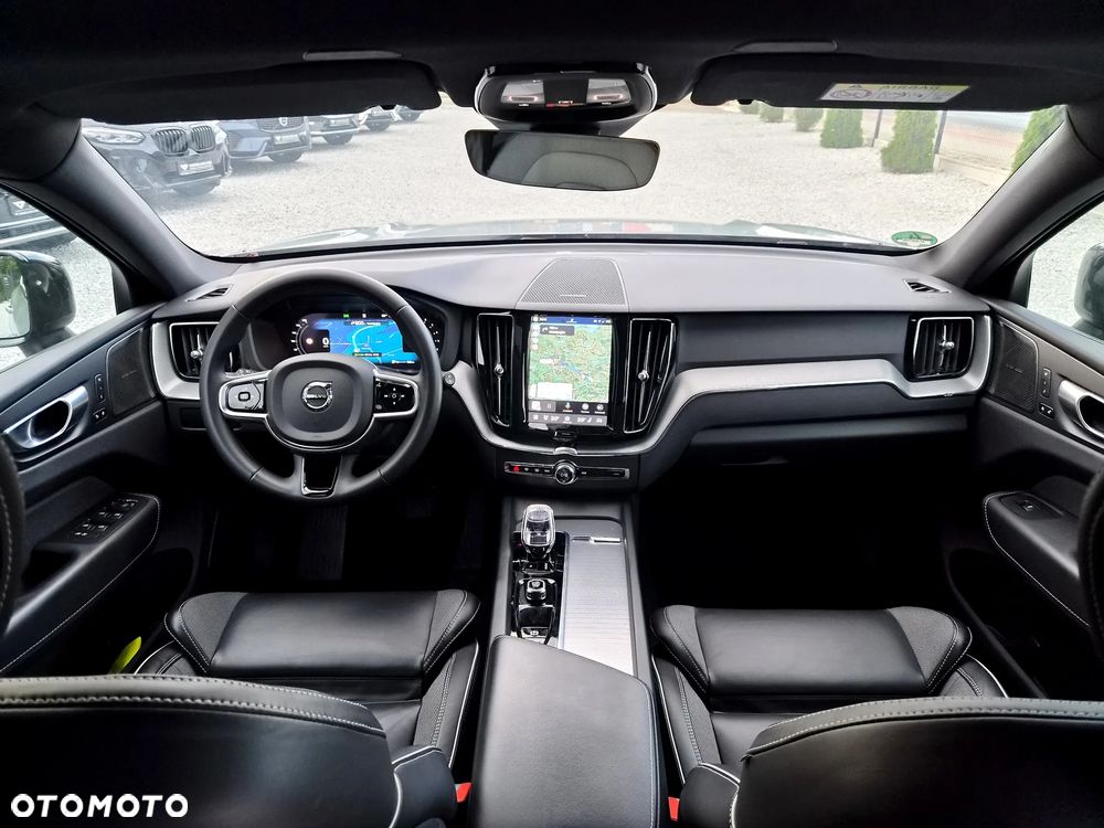 Volvo XC 60 B4 D AWD Plus Dark - 10