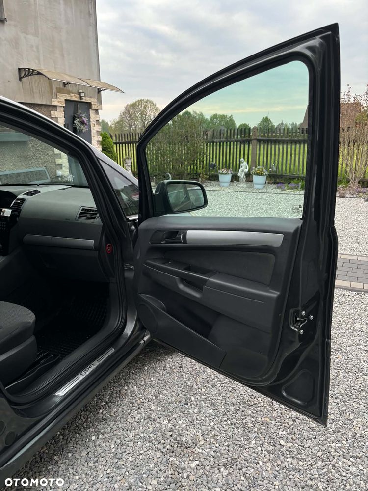 Opel Zafira 1.7 CDTI - 19