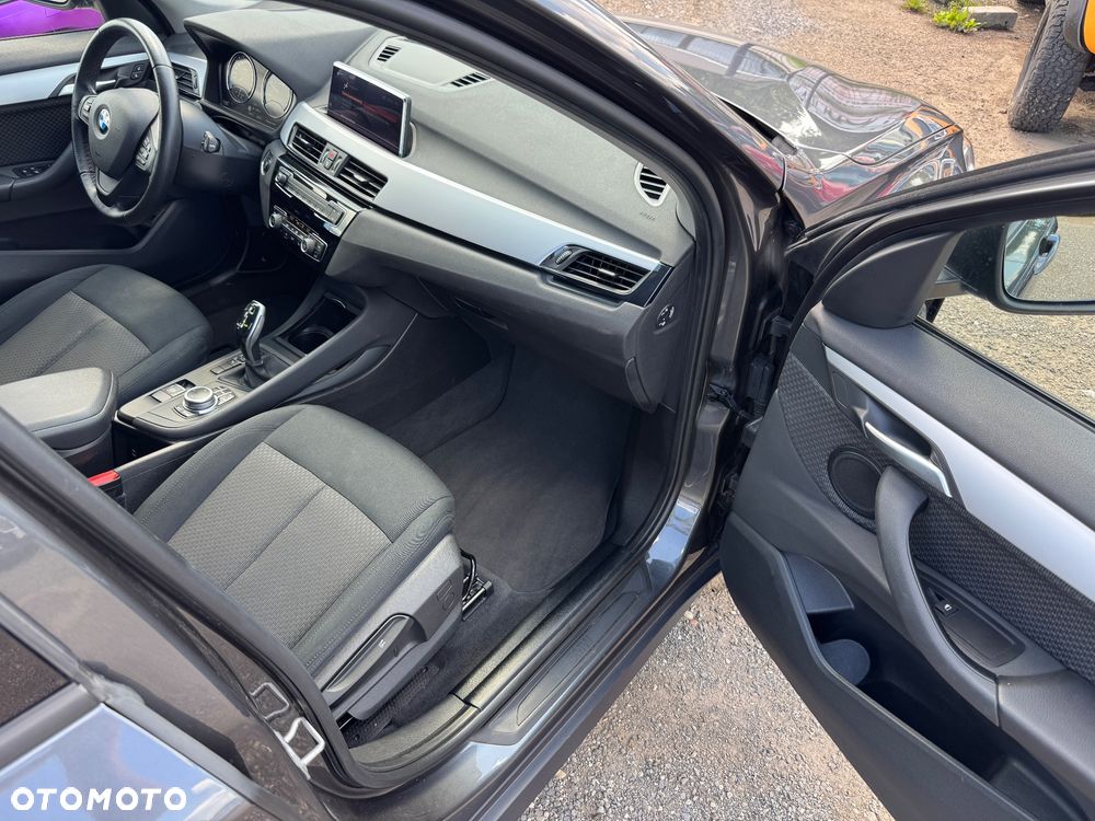 BMW X1 sDrive16d - 28