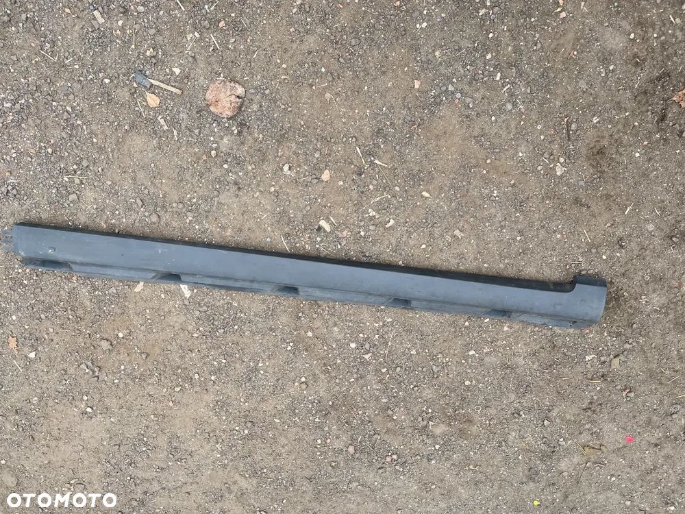 LISTWA PROGOWA PRAWA VW PASSAT B6 KOMBI 3C0853856B