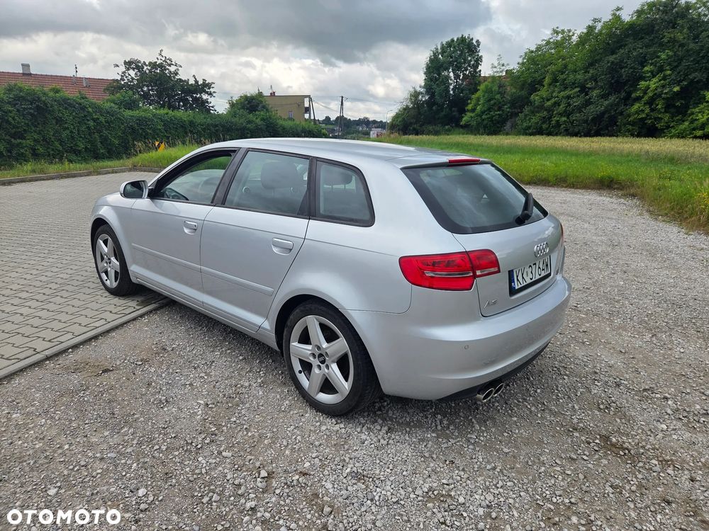 Audi A3 Sportback 1.8 TFSI Quattro Ambiente - 6