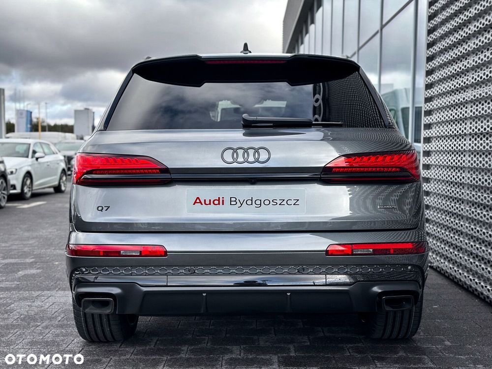 Audi Q7 - 7