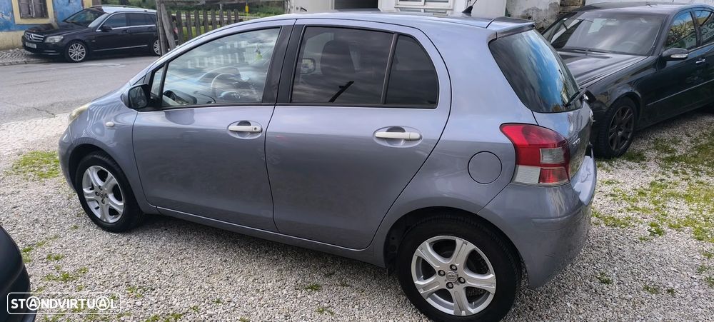 Toyota Yaris 1.0 VVT-i ACtive+AC - 4