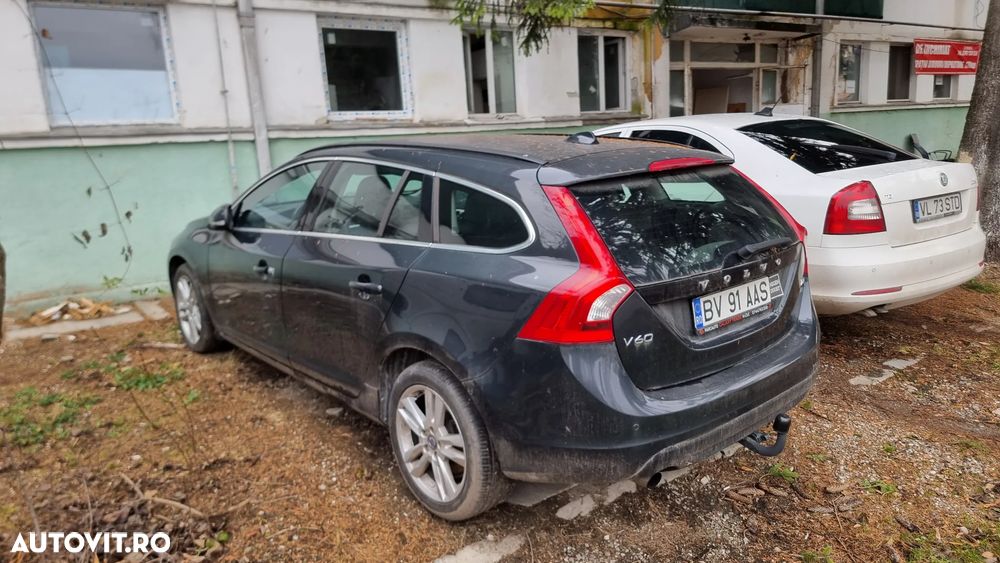 Volvo V60 T4 - 3