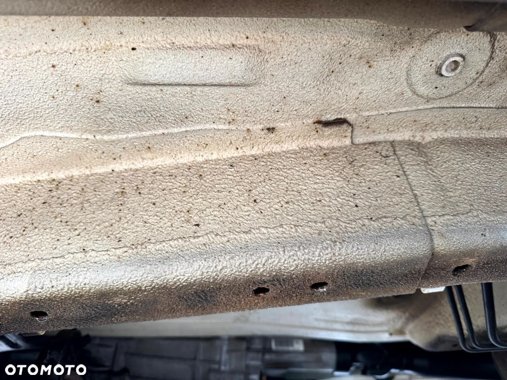 Suzuki Grand Vitara 1.6 Black&White - 15