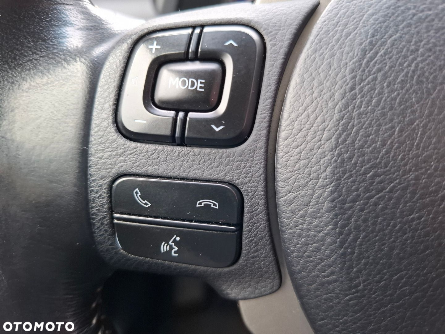 Lexus NX 300h Comfort AWD - 34