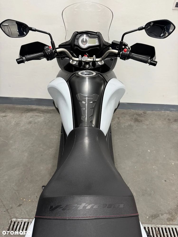 Suzuki V-STROM - 38