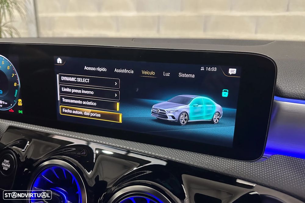 Mercedes-Benz A 250 Limousine e 8G-DCT AMG Line - 31