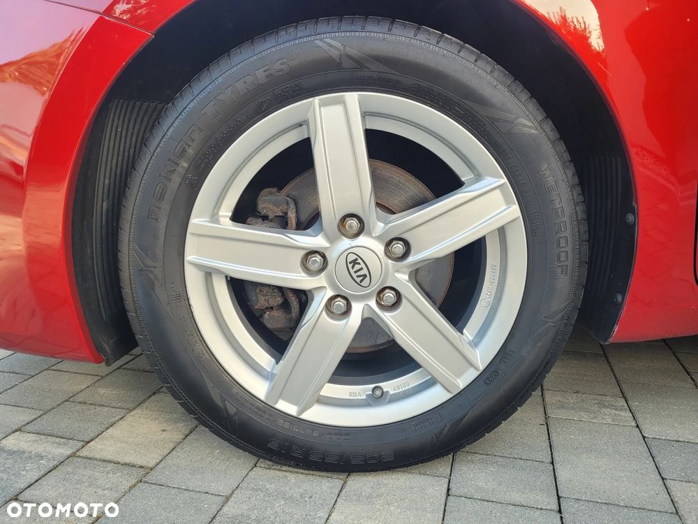 Kia Ceed 1.6 GDI Spirit - 9