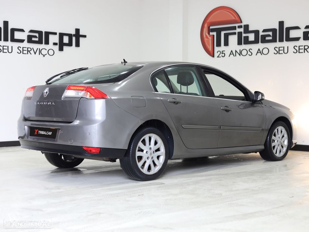 Renault Laguna 2.0 dCi Confort - 4