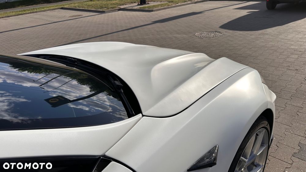 Tesla Model S - 15