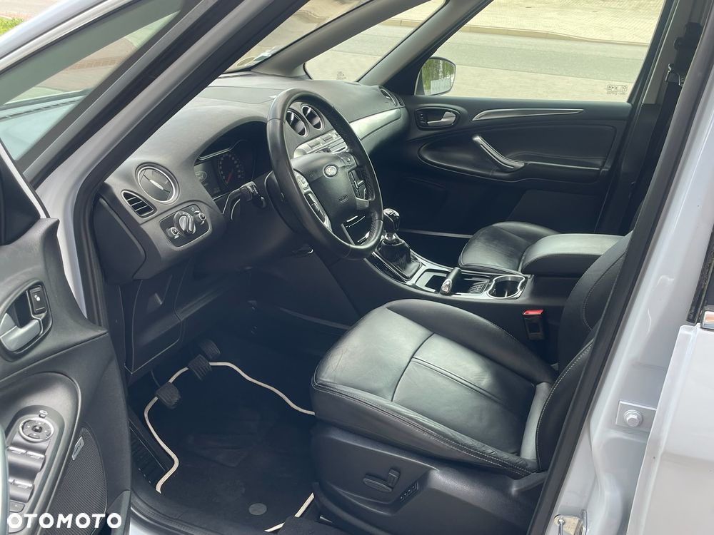 Ford S-Max 2.0 TDCi DPF Titanium X - 15