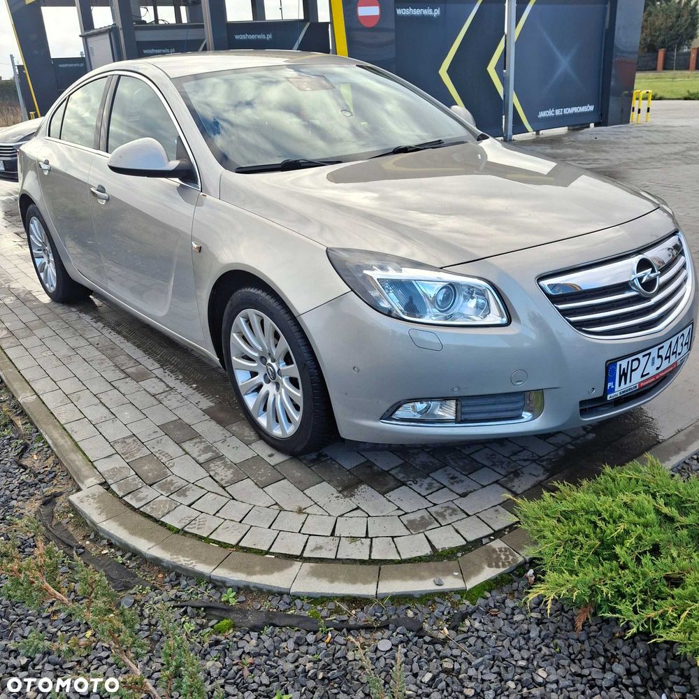 Opel Insignia - 1