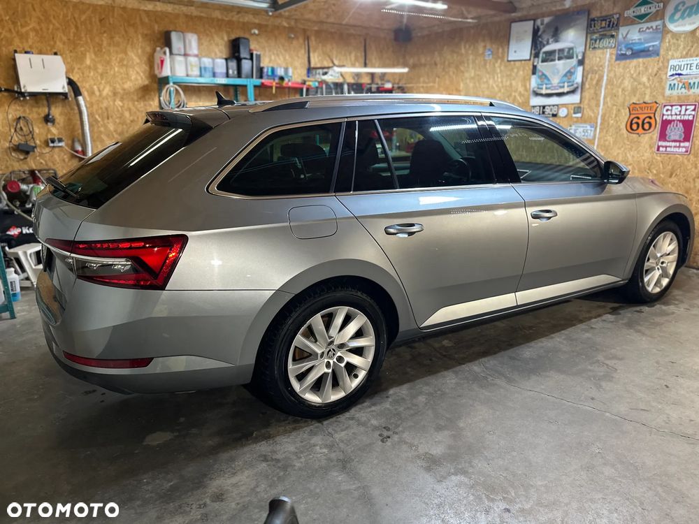 Skoda Superb 2.0 TSI Ambition DSG - 3