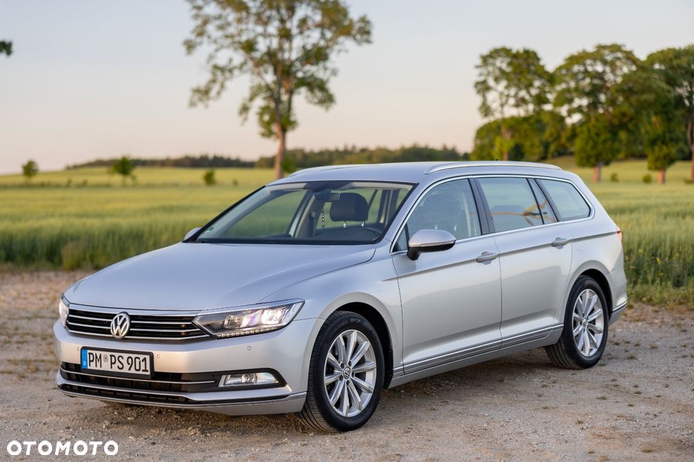 Volkswagen Passat 2.0 TDI (BlueMotion Technology) DSG Highline - 1