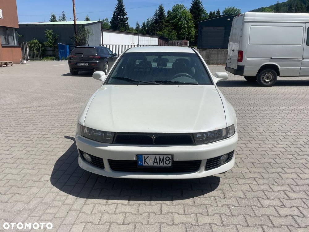 Mitsubishi Galant - 1