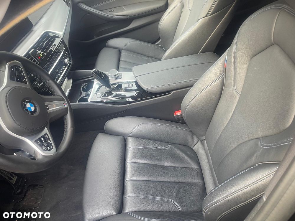 BMW Seria 5 530d xDrive M Sport Edition - 8