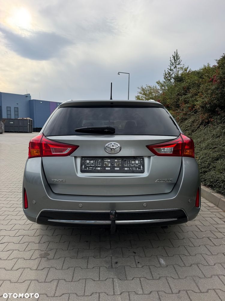 Toyota Auris 2.0 D-4D Premium Comfort - 13