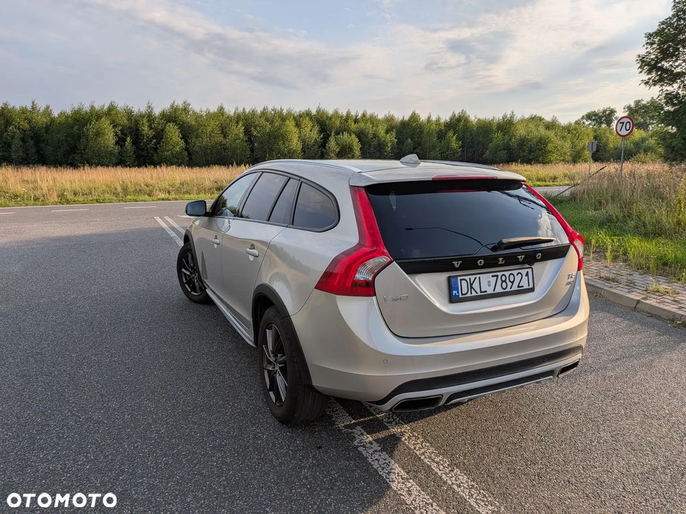 Volvo V60 Cross Country T5 Geartronic Momentum - 8