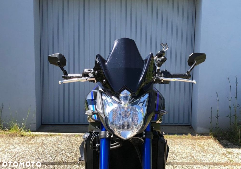 Yamaha FZ8 - 4