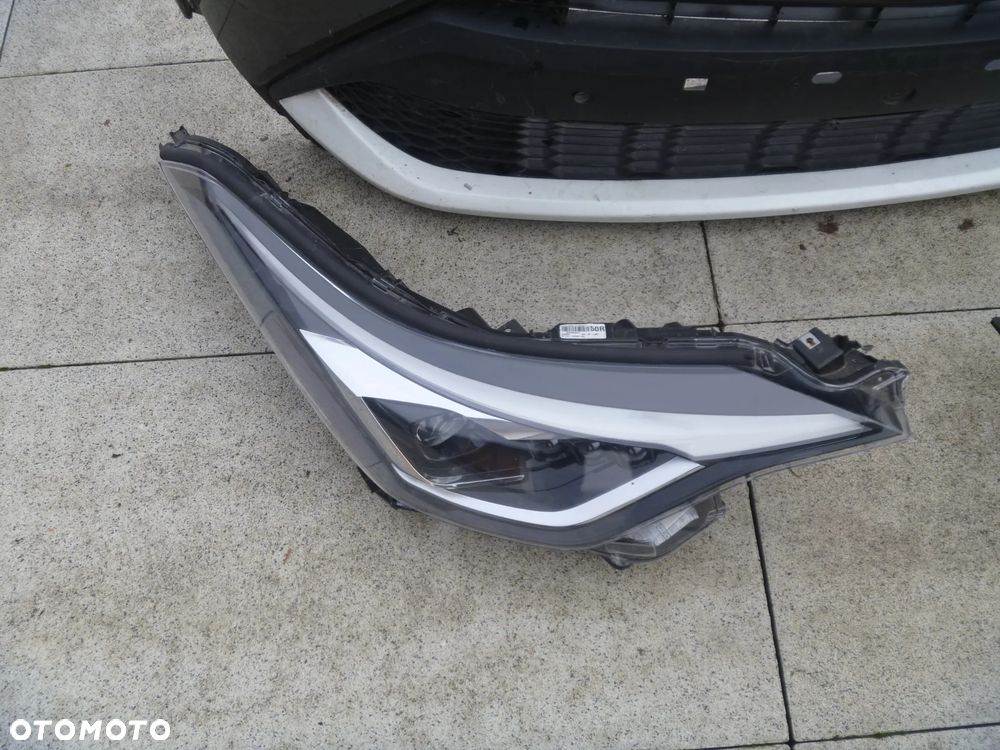 TOYOTA C HR LIFT 2019 REFLEKTOR PRAWY FULL LED USZKODZONY 81110-F4280-00 - 6