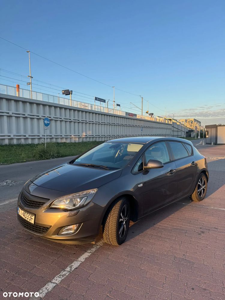 Opel Astra 1.7 CDTI - 6