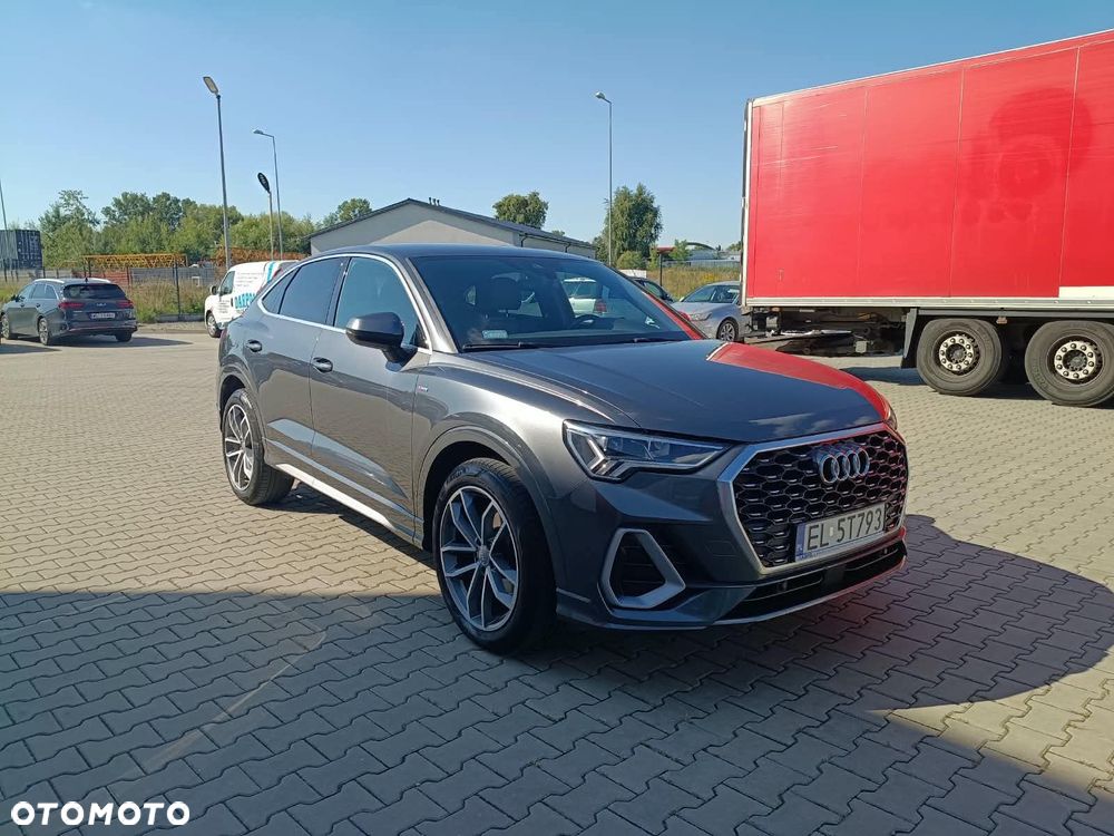 Audi Q3 - 1