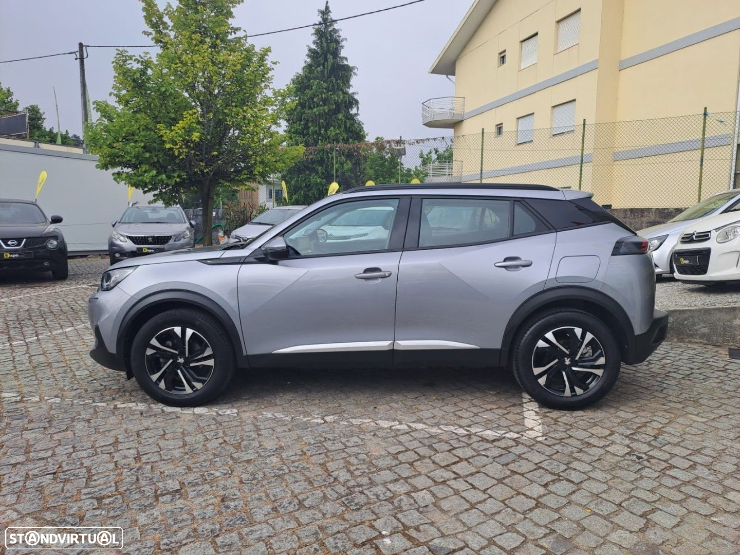 Peugeot 2008 1.2 PureTech Allure - 5