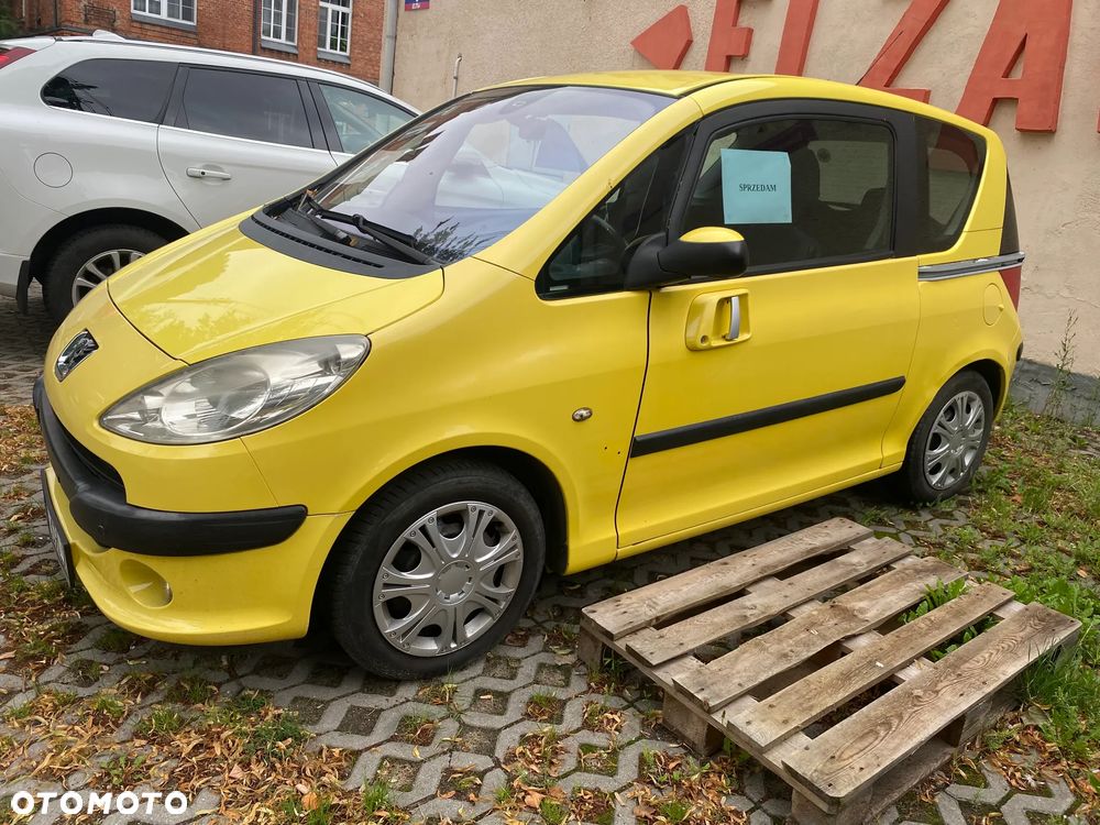 Peugeot 1007 - 1