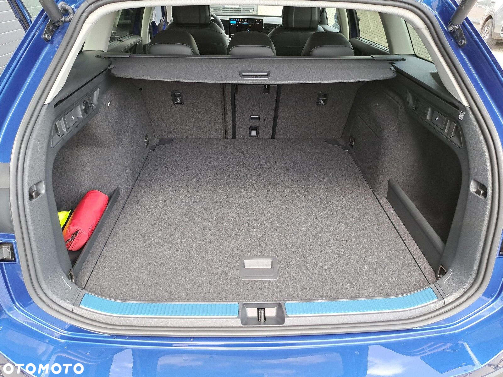Volkswagen Passat - 17