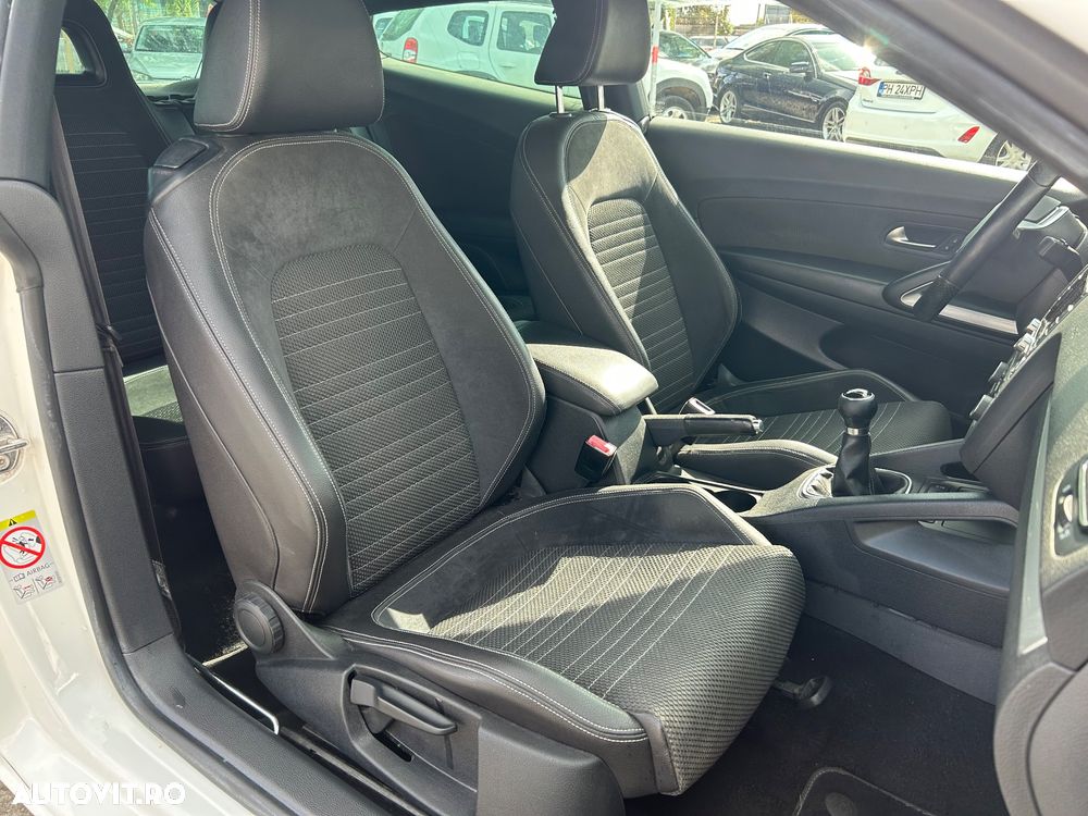 Volkswagen Scirocco 2.0 TDI Blue Motion Technologie Life - 19