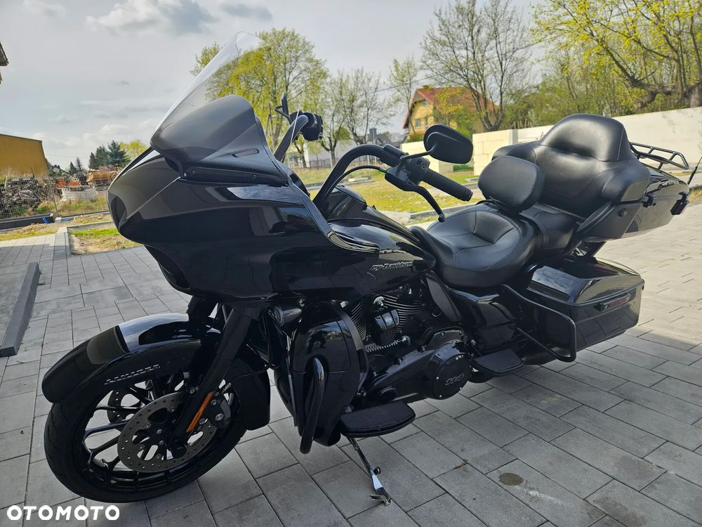 Harley-Davidson Touring Road Glide - 26