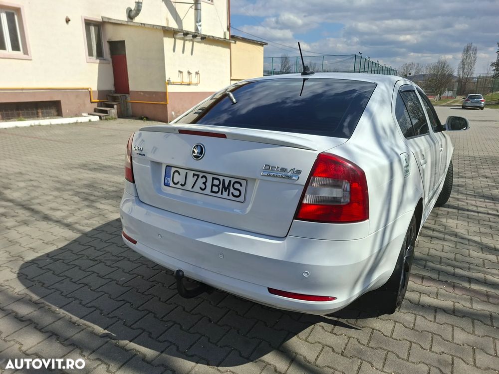 Skoda Octavia 1.6 TDI DPF Elegance Green tec - 4