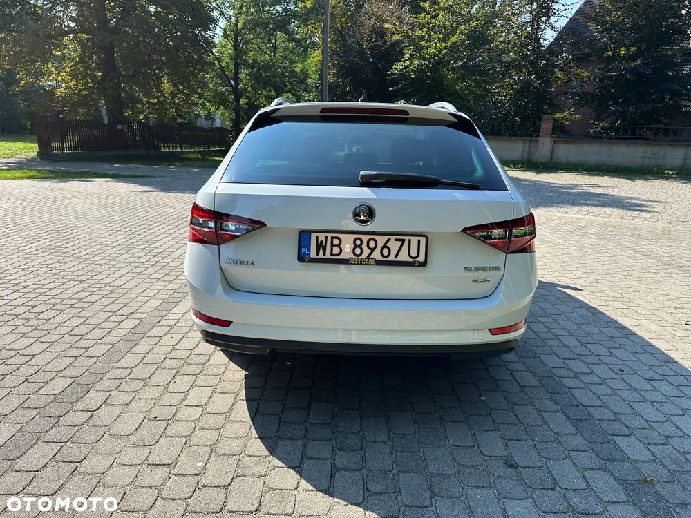 Skoda Superb 2.0 TDI 4x4 L&K DSG - 7