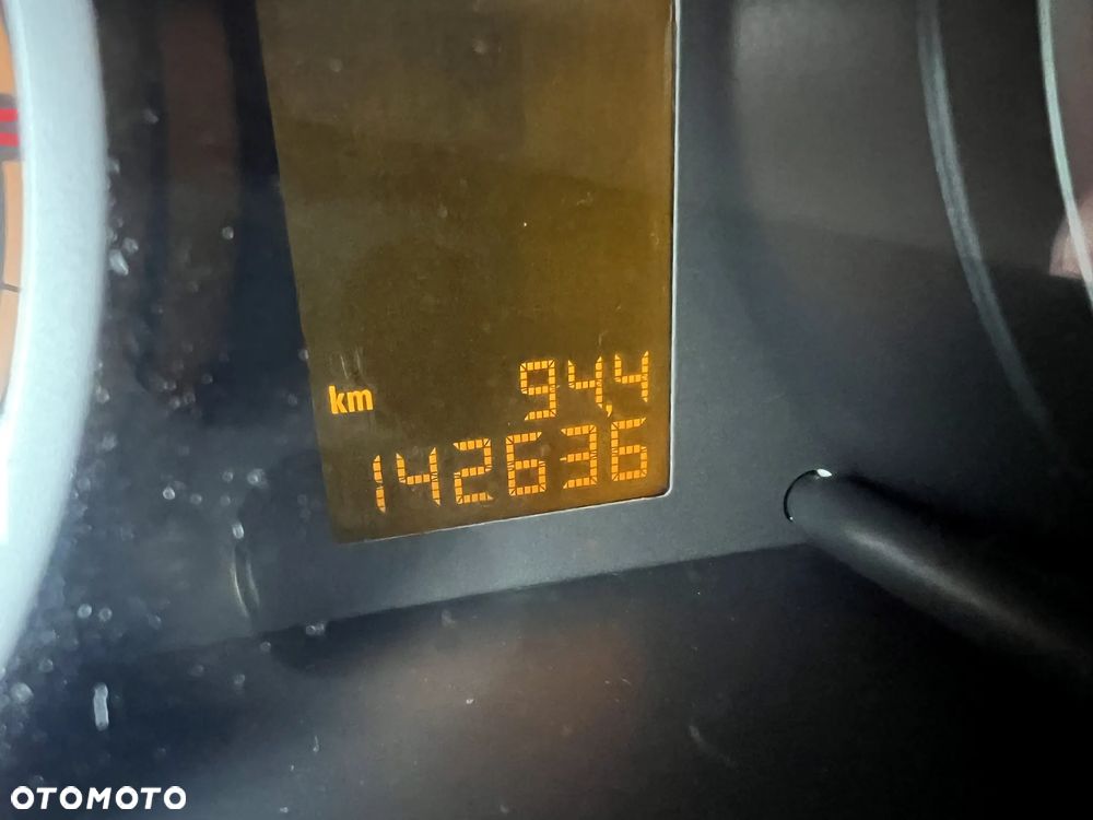 Opel Corsa 1.2 16V Edition 150 - 8